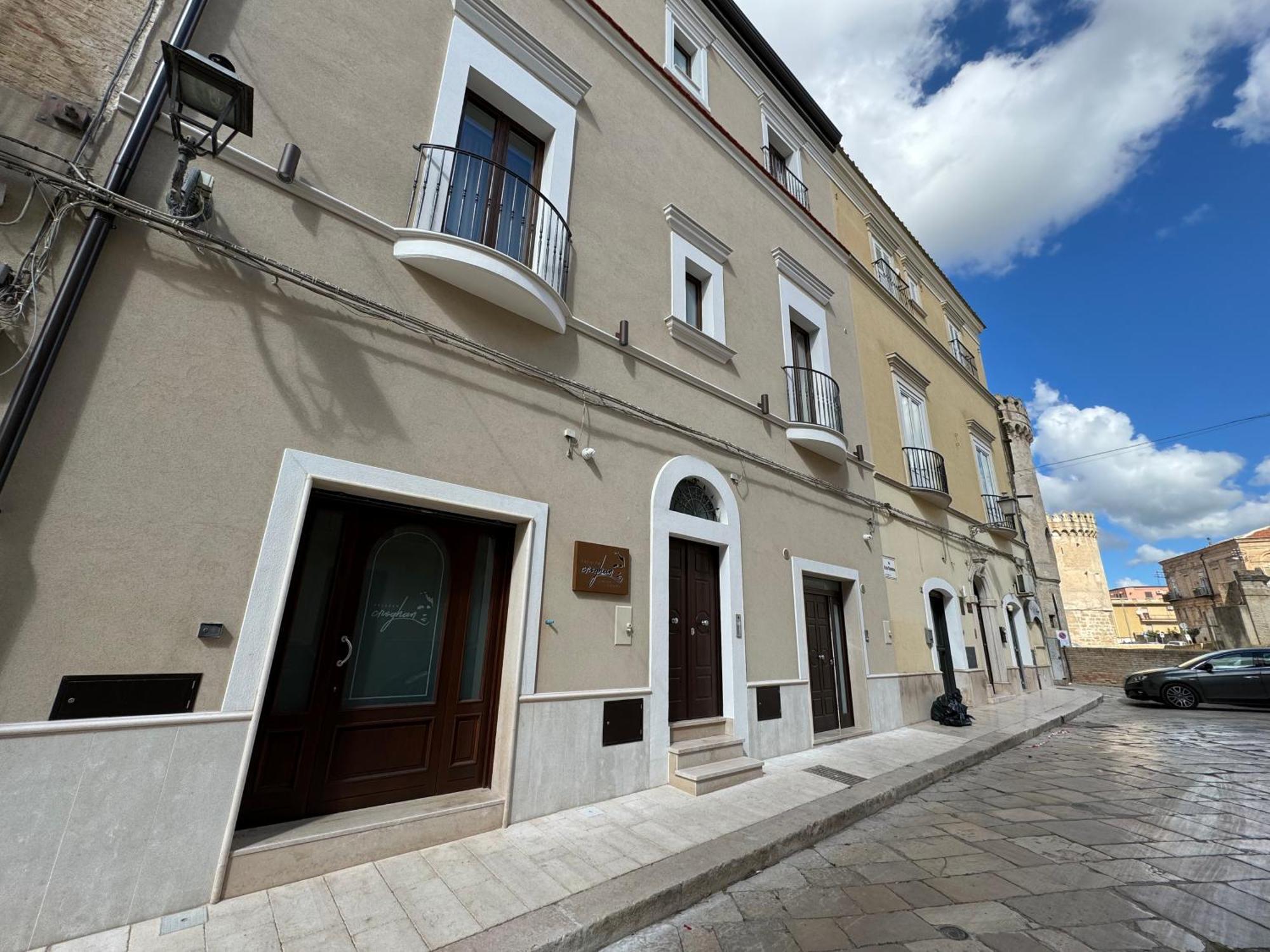 B&B Palazzo Croghan Torre Maggiore エクステリア 写真